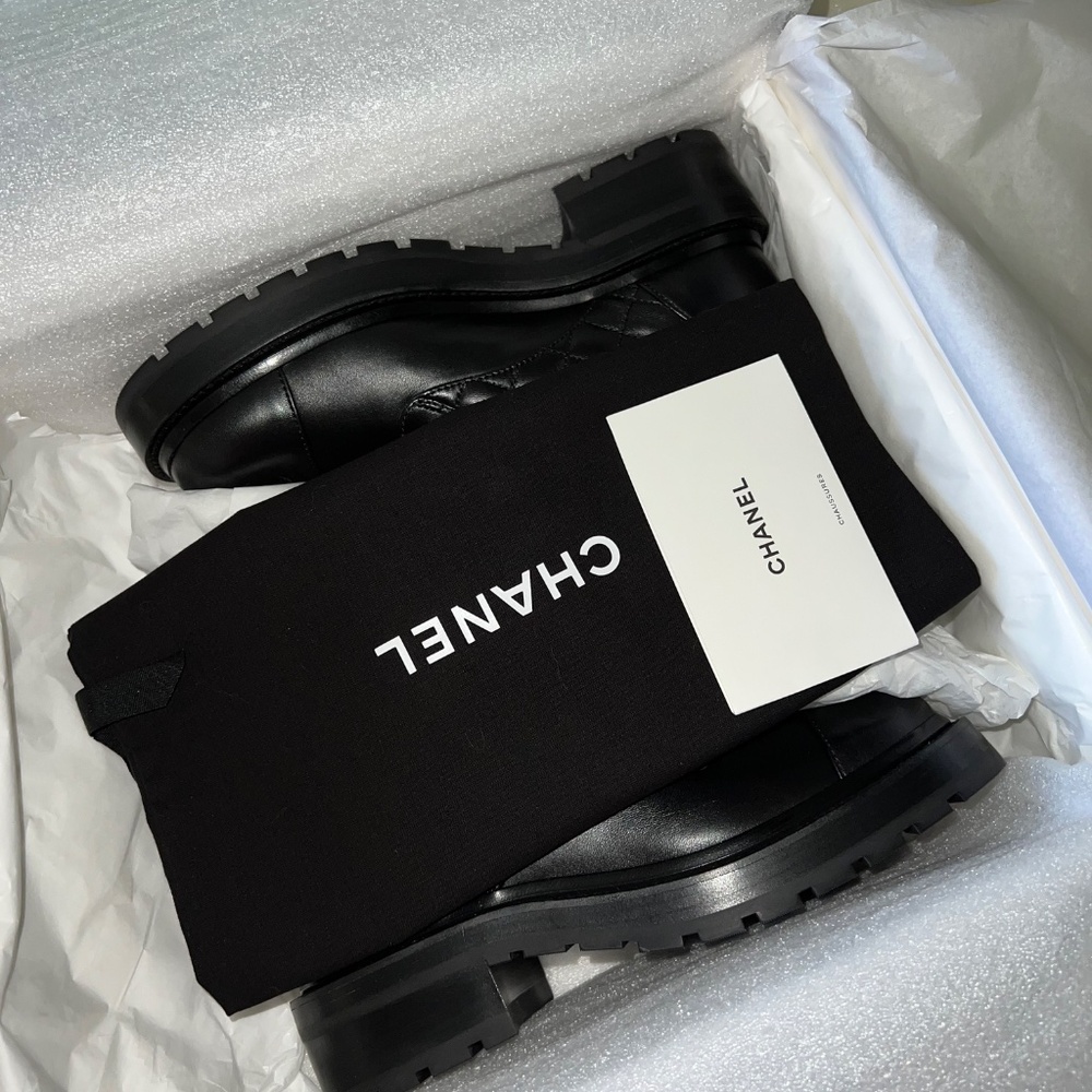 Chanel Shiny Lambskin Quilted Lace Up Combat Boots - Picture 12 of 13